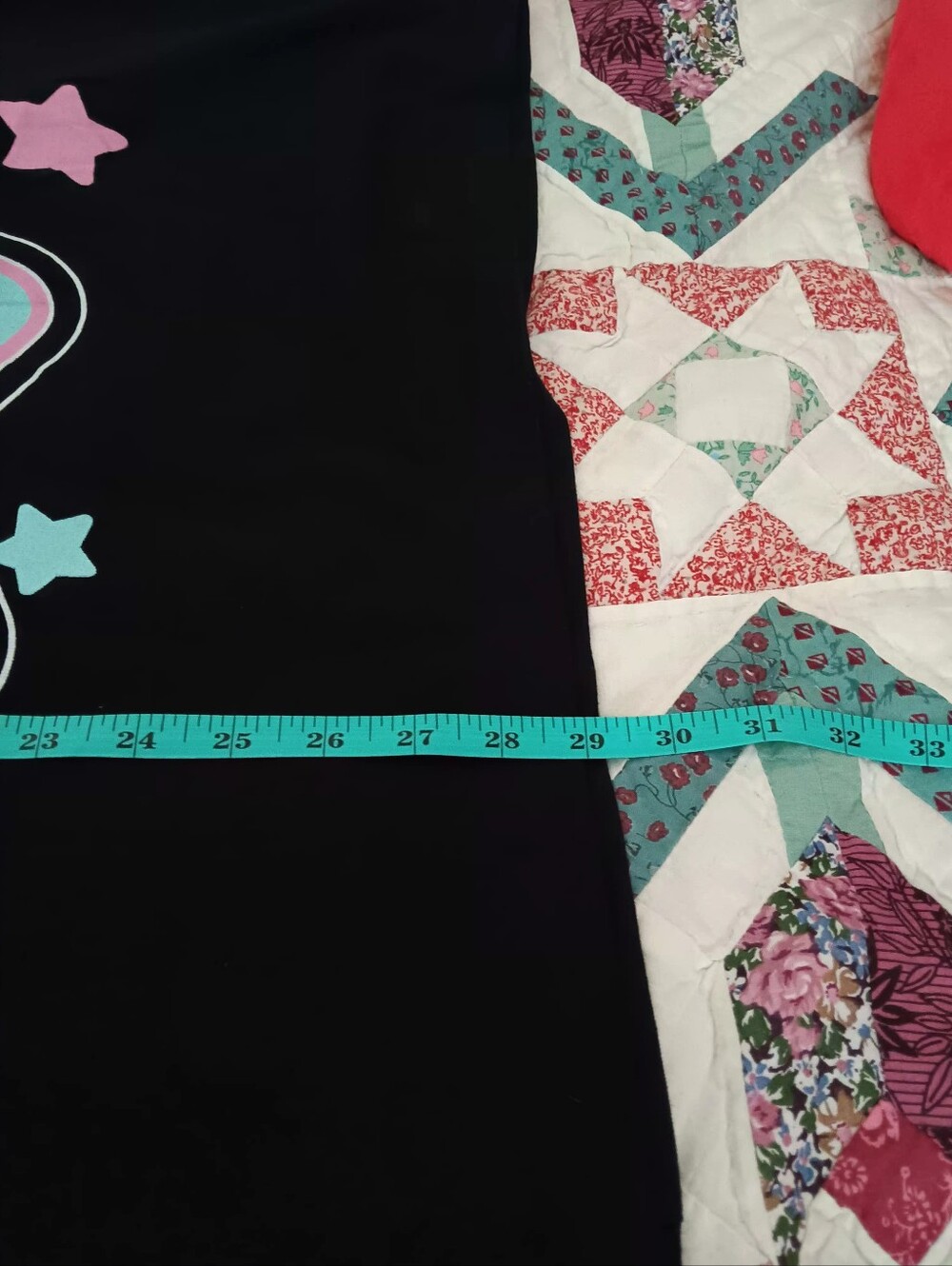 Hello Kitty T-Shirt - Picture 5 of 11